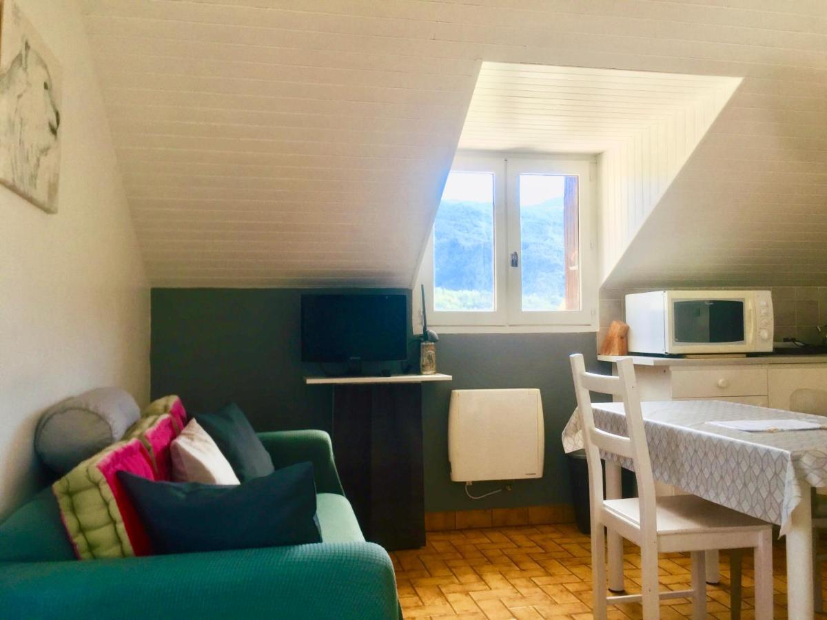 Location Le Queron Apartment Guillestre Exterior photo